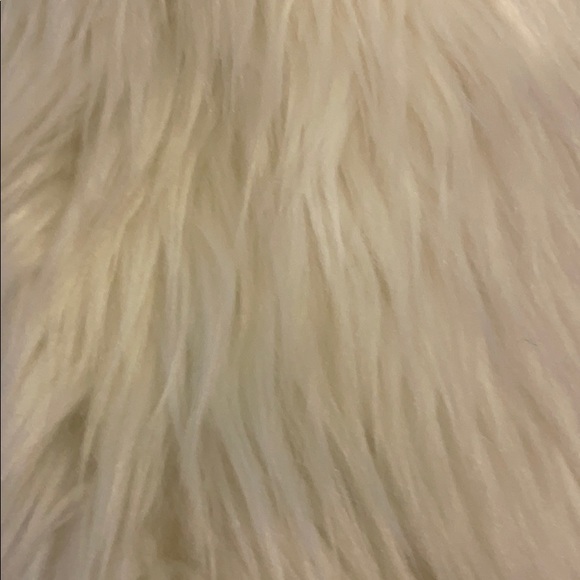 D-Signed White Faux Fur Girls Coat - Picture 6 of 6
